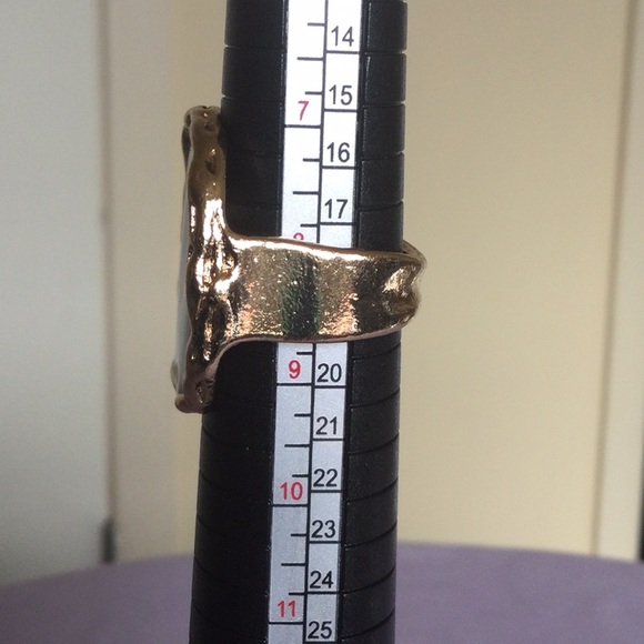 Gold Tone Ring with Black Center - Picture 6 of 6